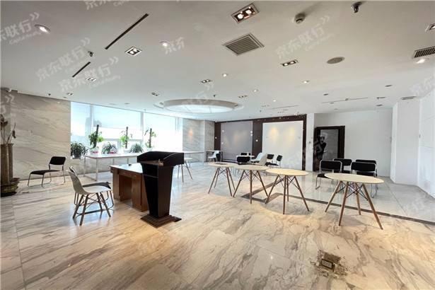 顺迈金钻 270m²房型