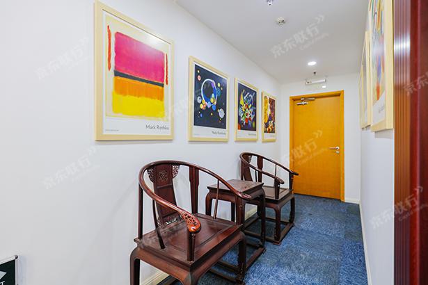 东城区-东二环-东方广场-写字楼出租-豪装-450㎡