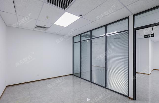 丰台区-丰台科技园-新华国际中心-写字楼出租-精装-222㎡