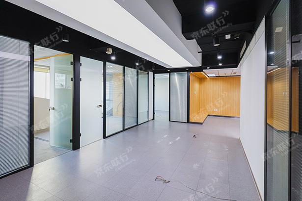 朝阳区-建国门-京泰大厦-写字楼出租-豪装-400㎡