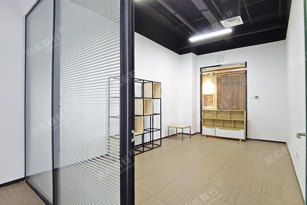 朝阳区-四惠-华文国际传媒大厦-写字楼出租-豪装-224㎡