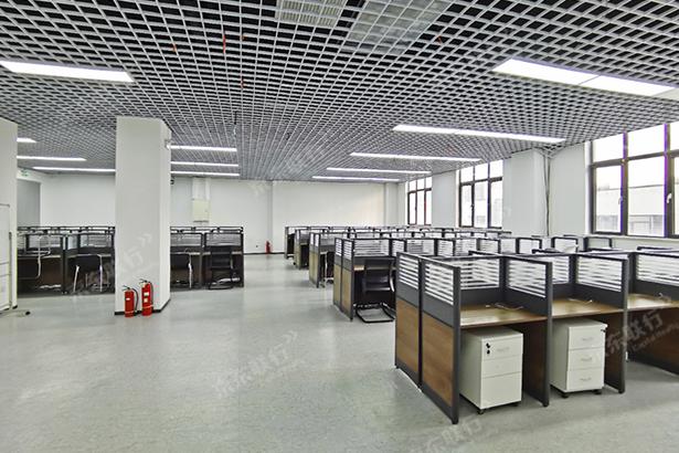 朝阳区-四惠-华文国际传媒大厦-写字楼出租-豪装-395㎡