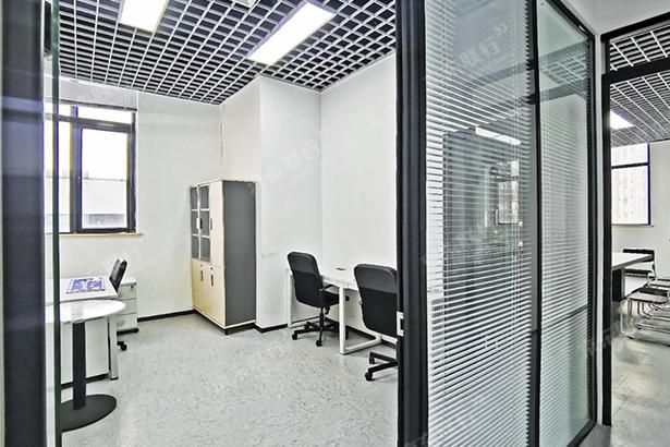 朝阳区-四惠-华文国际传媒大厦-写字楼出租-豪装-395㎡