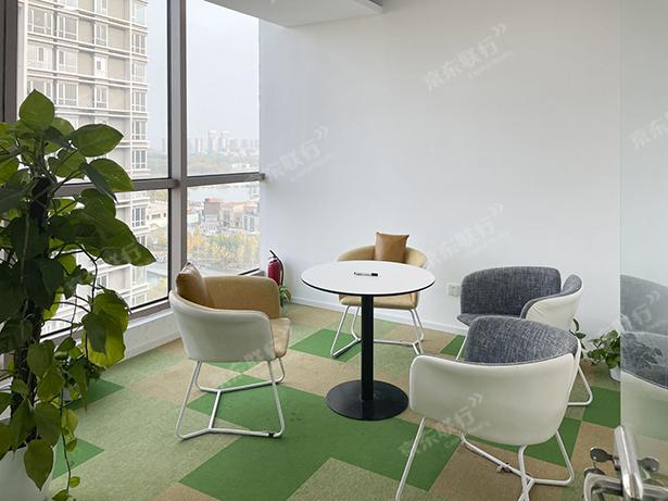 东城区-东四十条-鸿基大厦-写字楼出租-豪装-86㎡